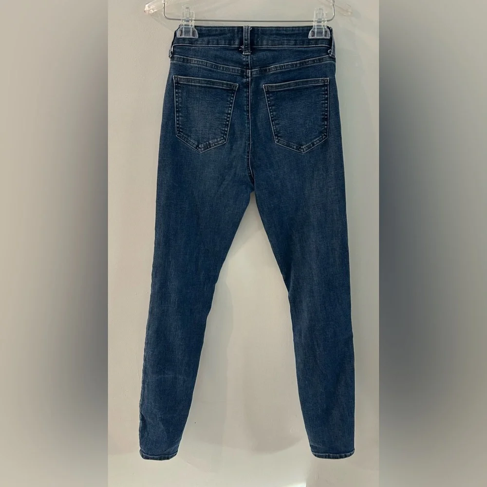 Pistola Women's dark denim, skinny jeans size‎ 27